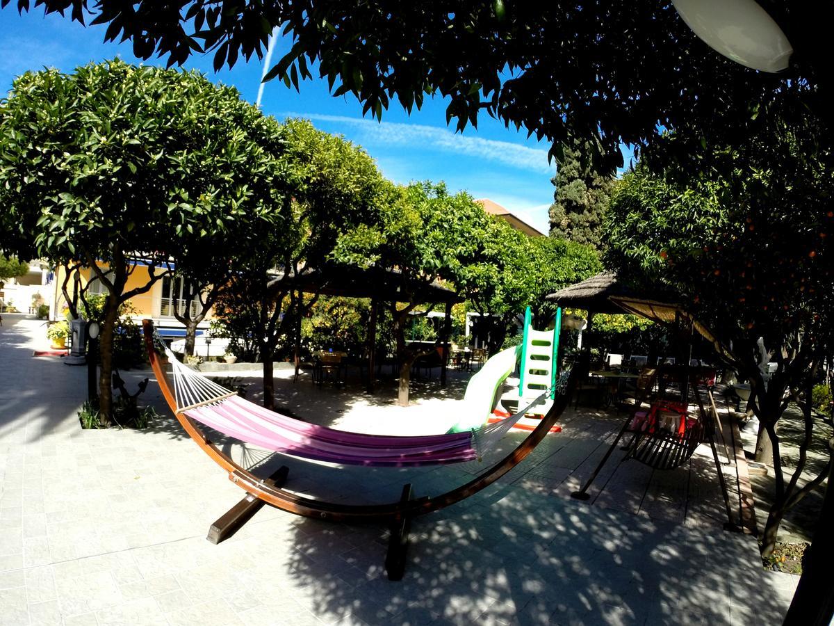 Hotel Villa Delibera Varazze Luaran gambar