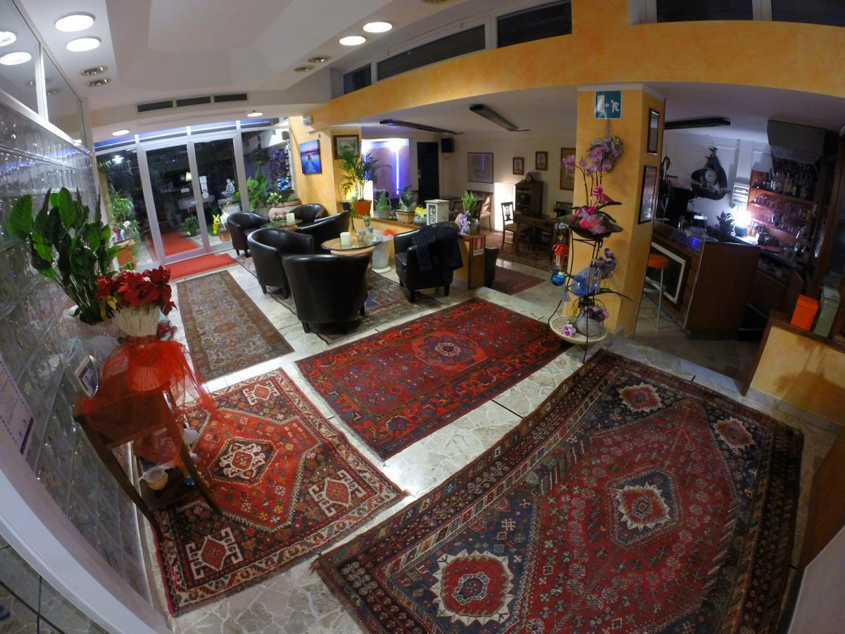 Hotel Villa Delibera Varazze Luaran gambar