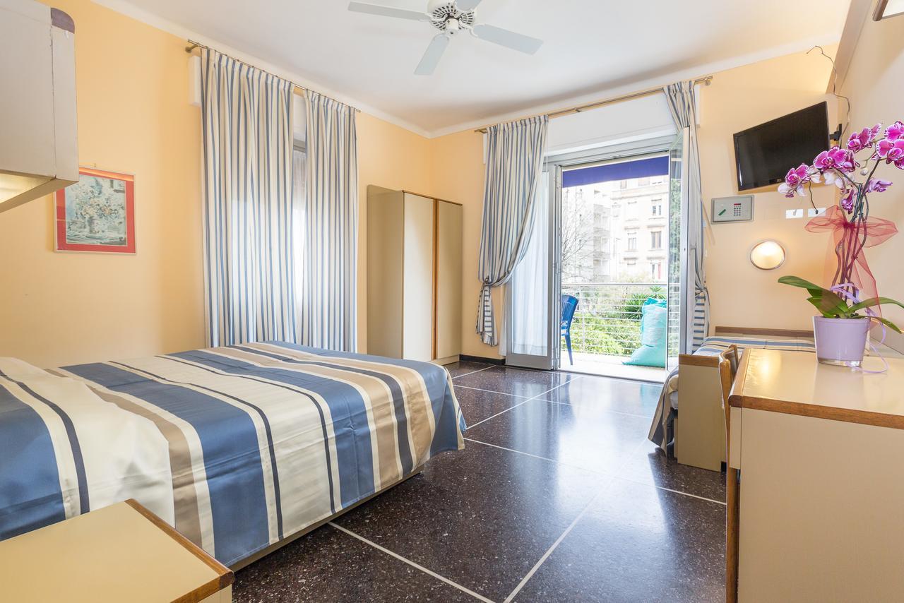 Hotel Villa Delibera Varazze Luaran gambar