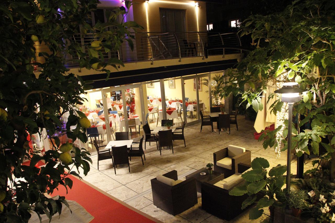 Hotel Villa Delibera Varazze Luaran gambar